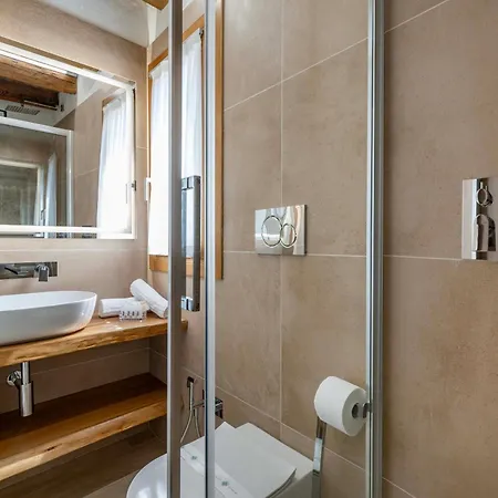 Stravedo Sunset B&B *