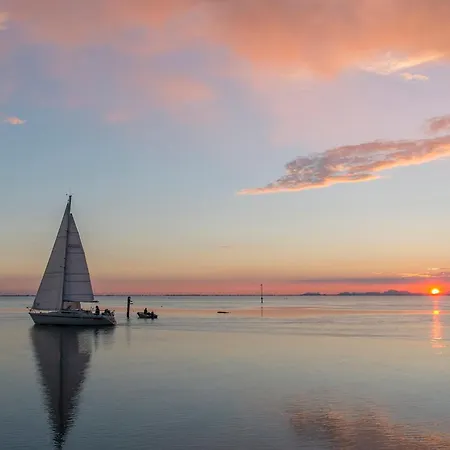 Stravedo Sunset Pellestrina